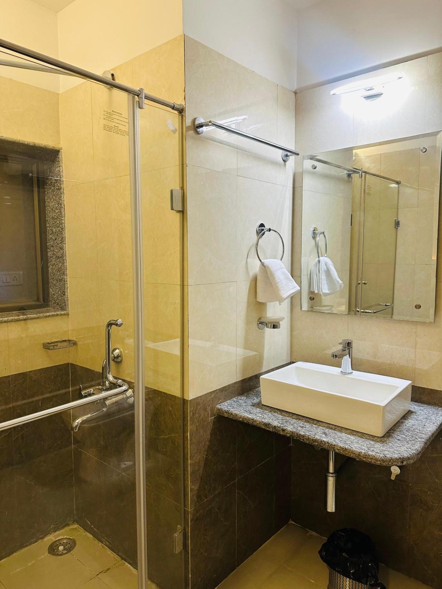 Hotel The Grand Agastya Kaohni Dış mekan fotoğraf